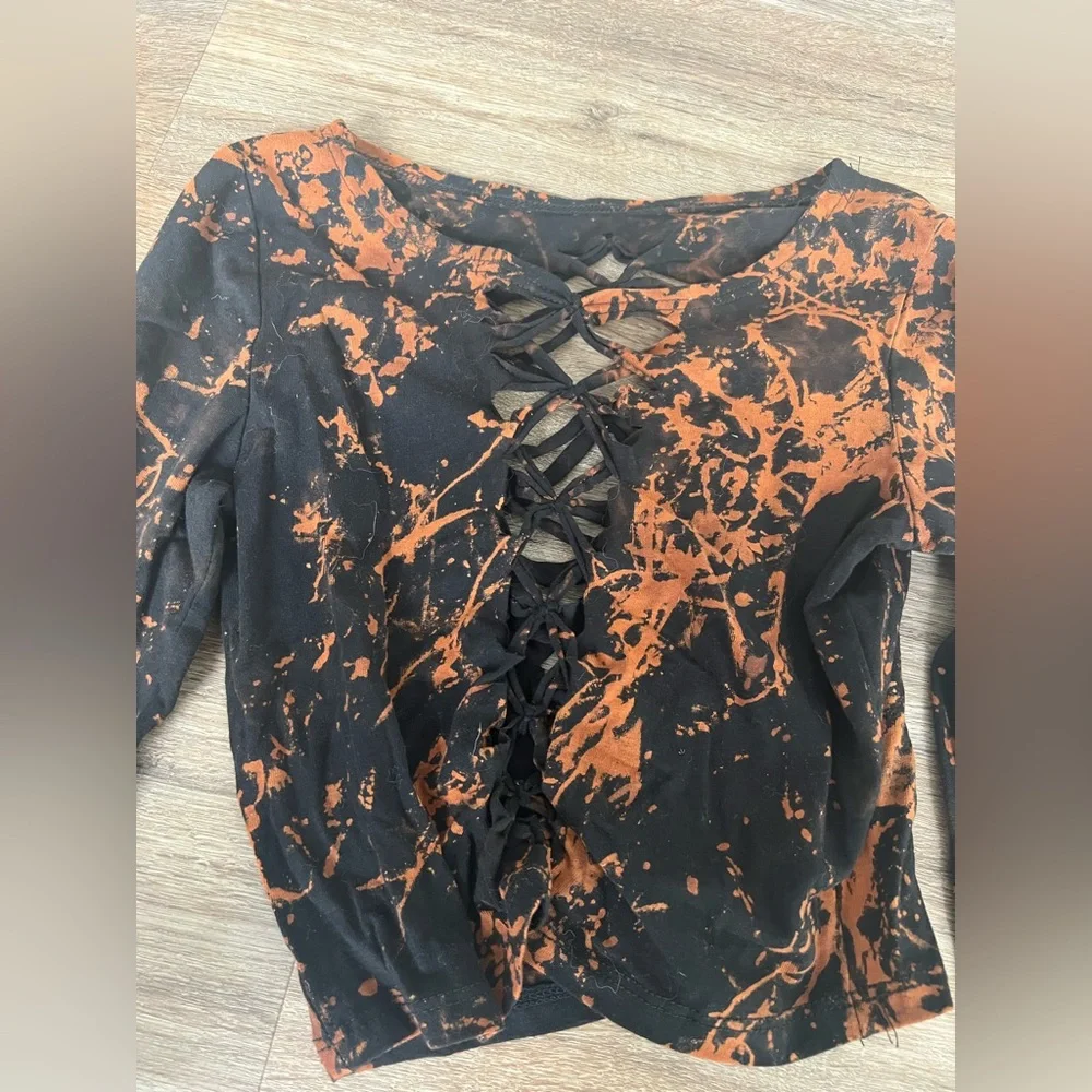 Elegant Black and Orange Women's Blouse - Picture 2 of 5